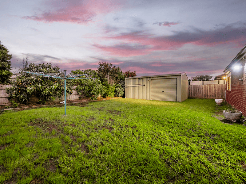 10 Genoa Way, CRANBOURNE WEST, VIC 3977