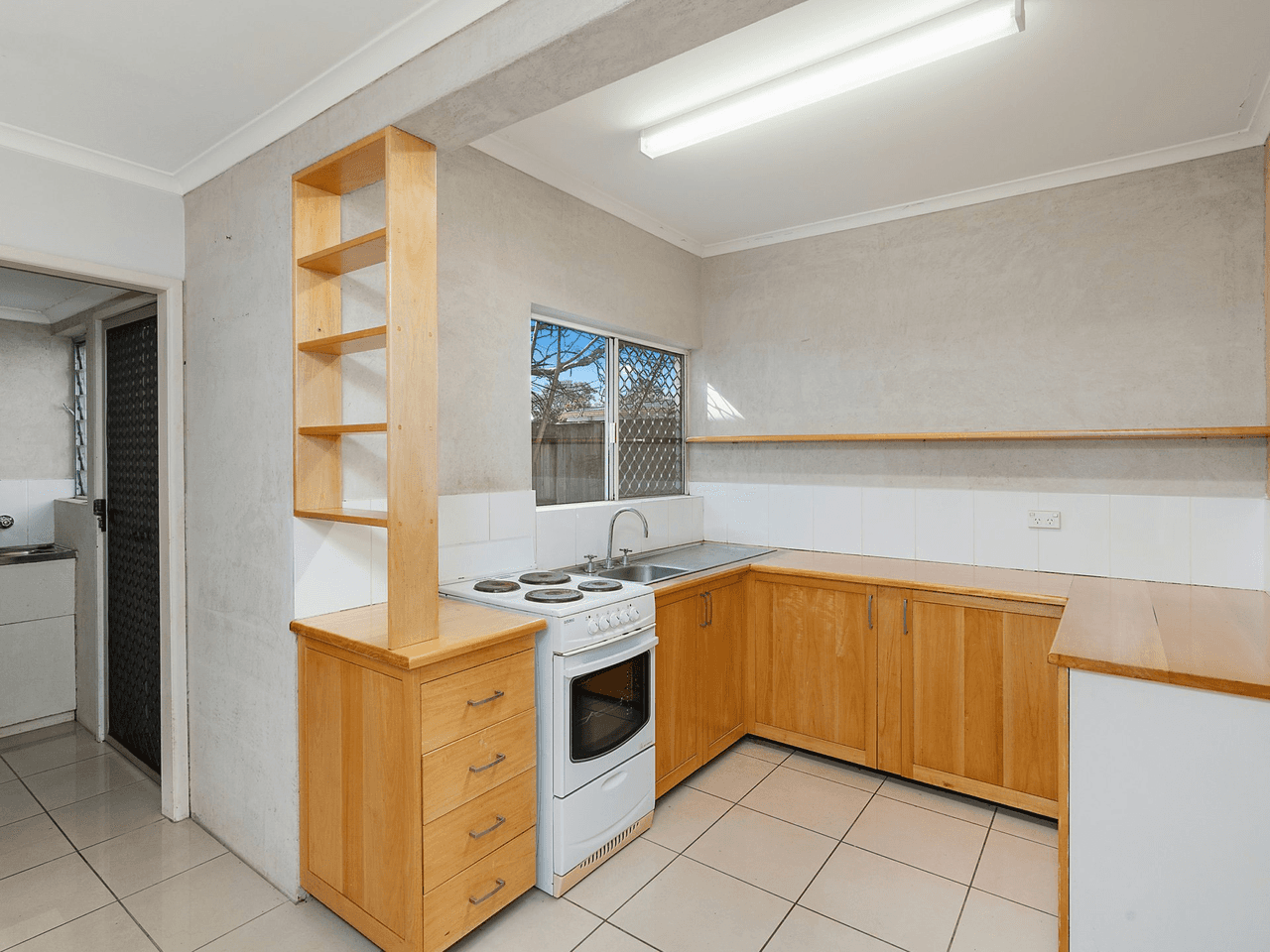 2/21 Bouganvillea Street, HOLLOWAYS BEACH, QLD 4878