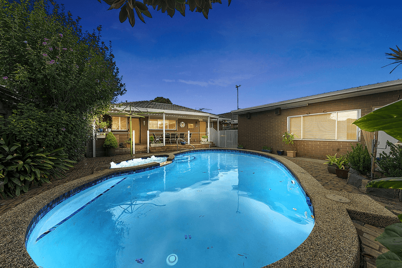 69 Mulhall Drive, St Albans, VIC 3021