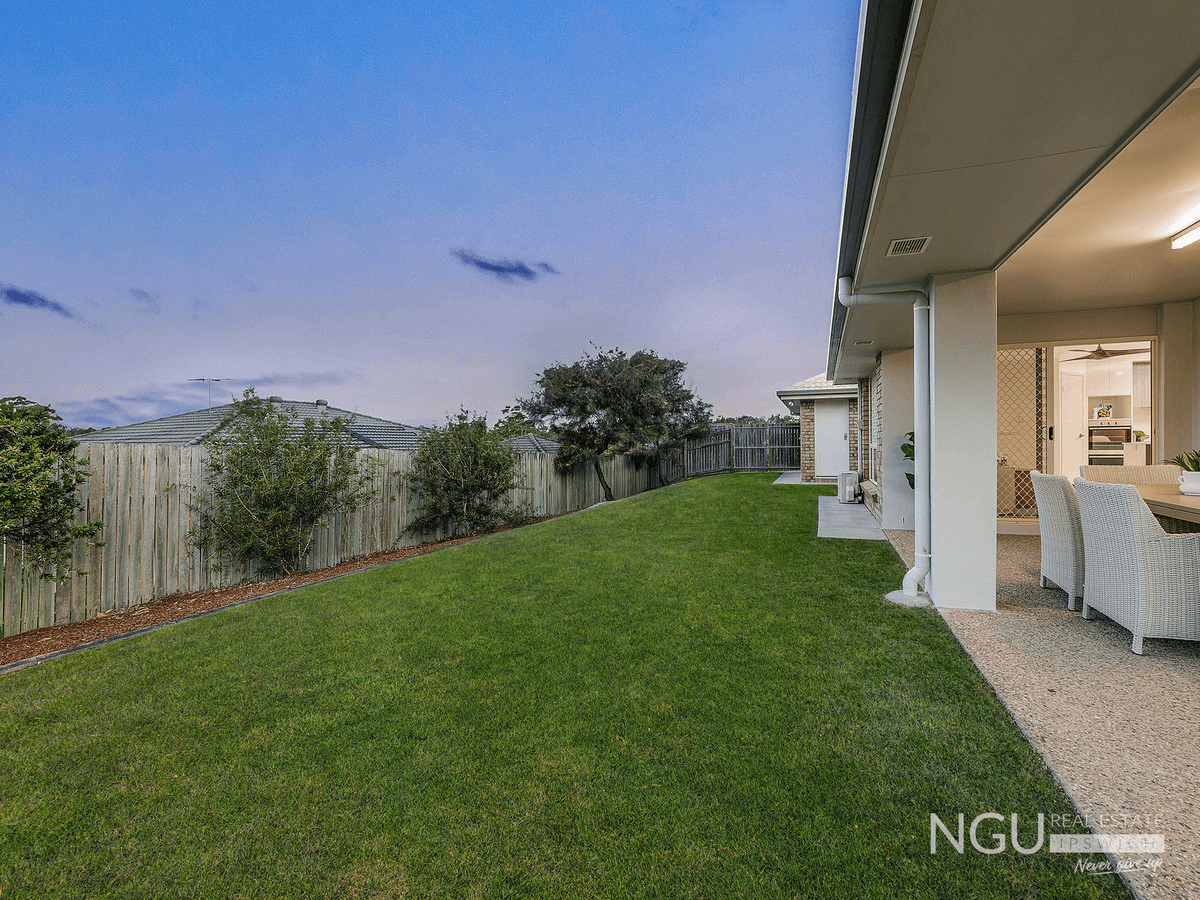 3 Harrison Grove, Deebing Heights, QLD 4306