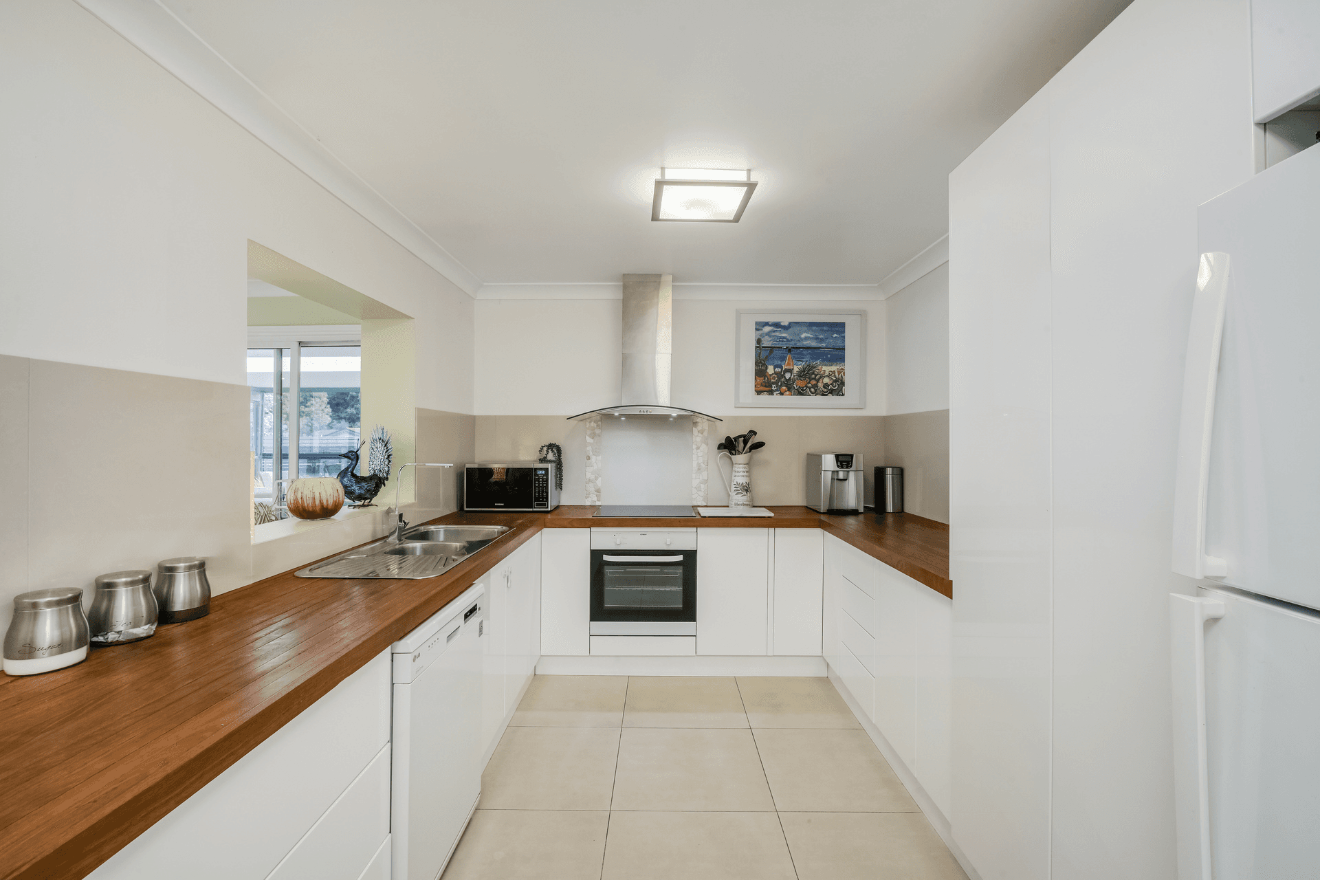 48 Mooramba Avenue, North Gosford, NSW 2250