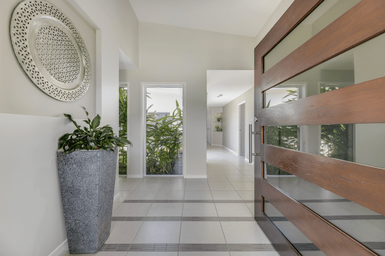 38 Pembroke Avenue, PELICAN WATERS, QLD 4551