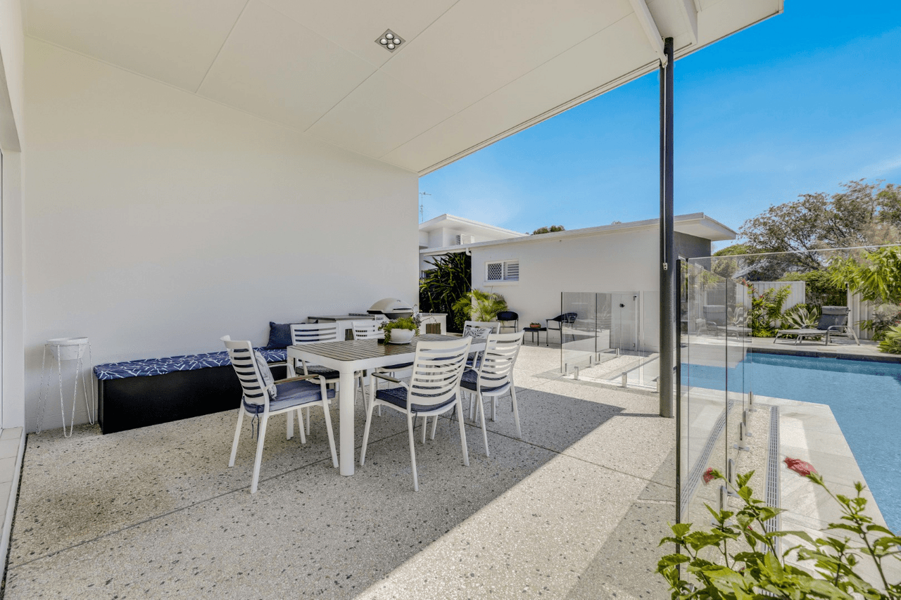 38 Pembroke Avenue, PELICAN WATERS, QLD 4551