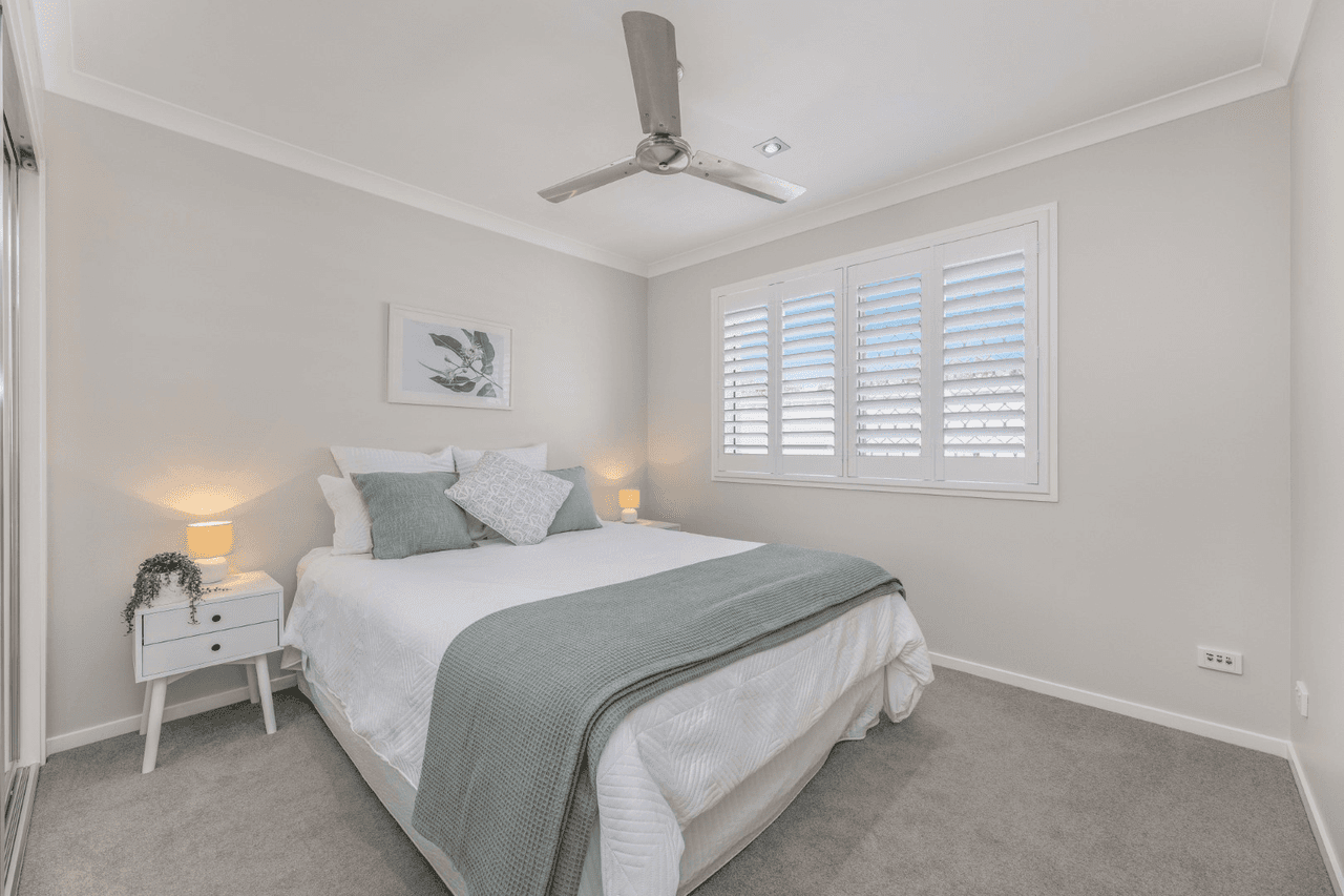 38 Pembroke Avenue, PELICAN WATERS, QLD 4551