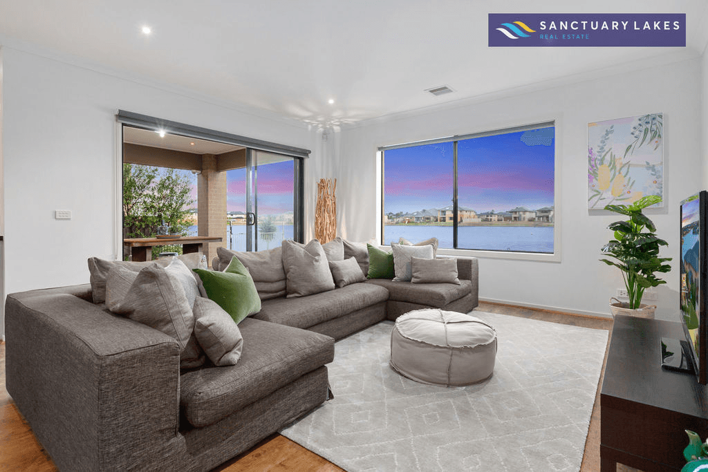 14 Watersedge Cove, SANCTUARY LAKES, VIC 3030