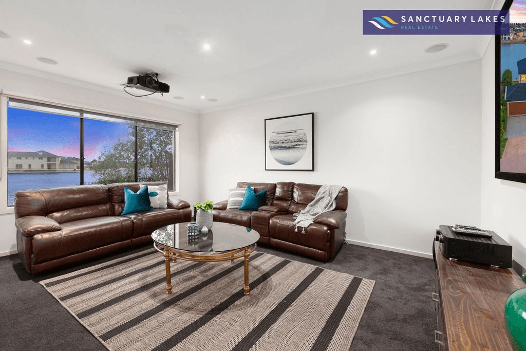 14 Watersedge Cove, SANCTUARY LAKES, VIC 3030