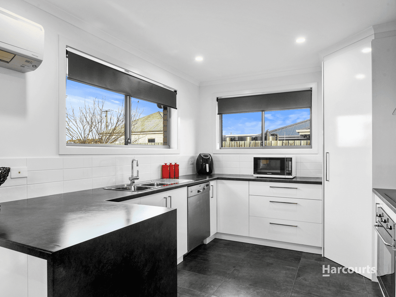 2/7 Walker Street, SORELL, TAS 7172