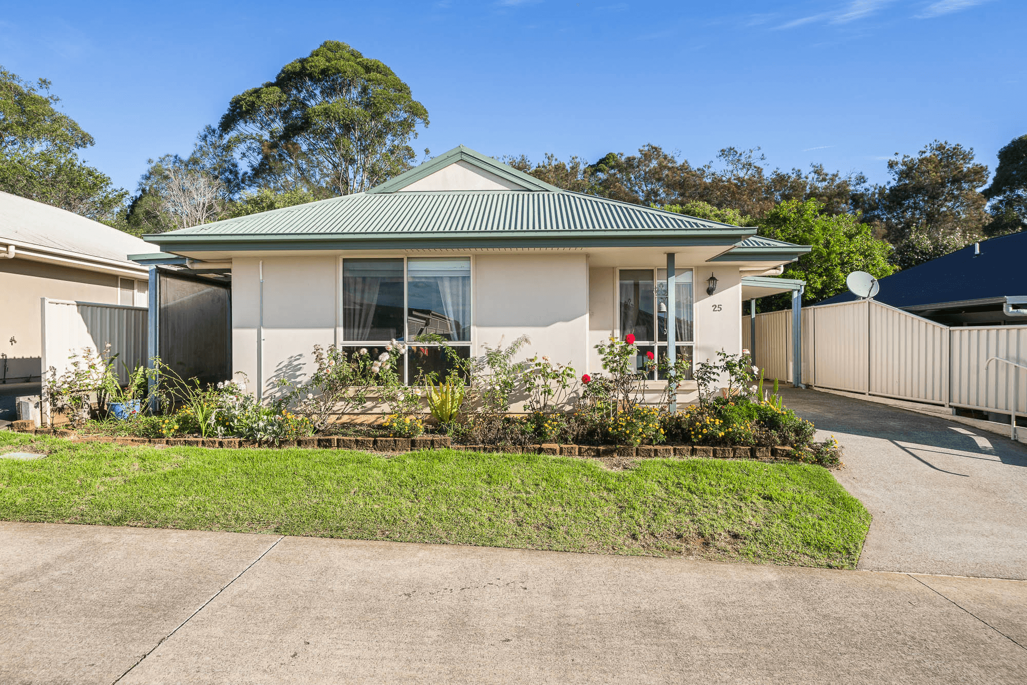 25/303 Spring Street, Kearneys Spring, QLD 4350