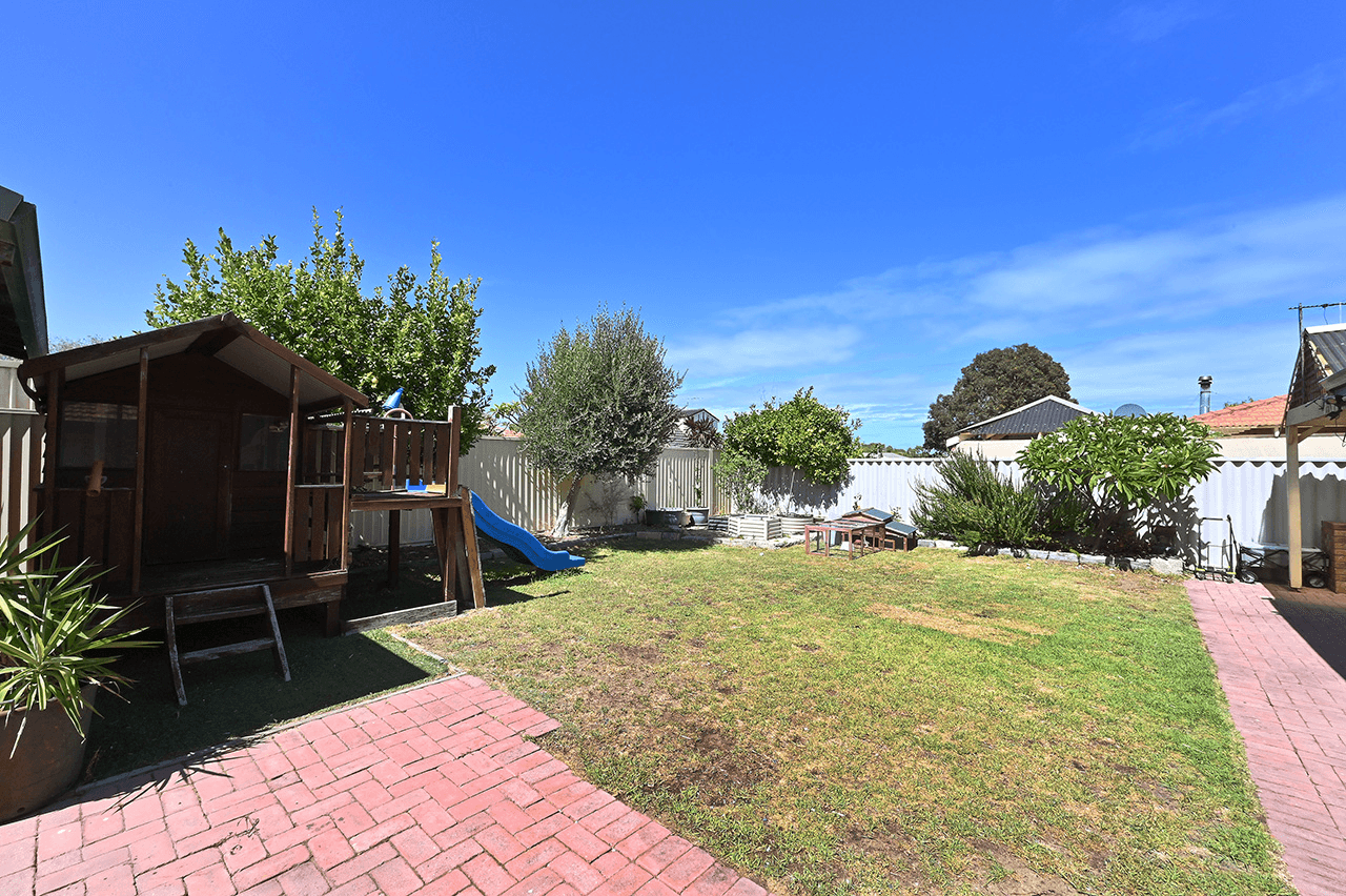 3 Dutton Close, Merriwa, WA 6030