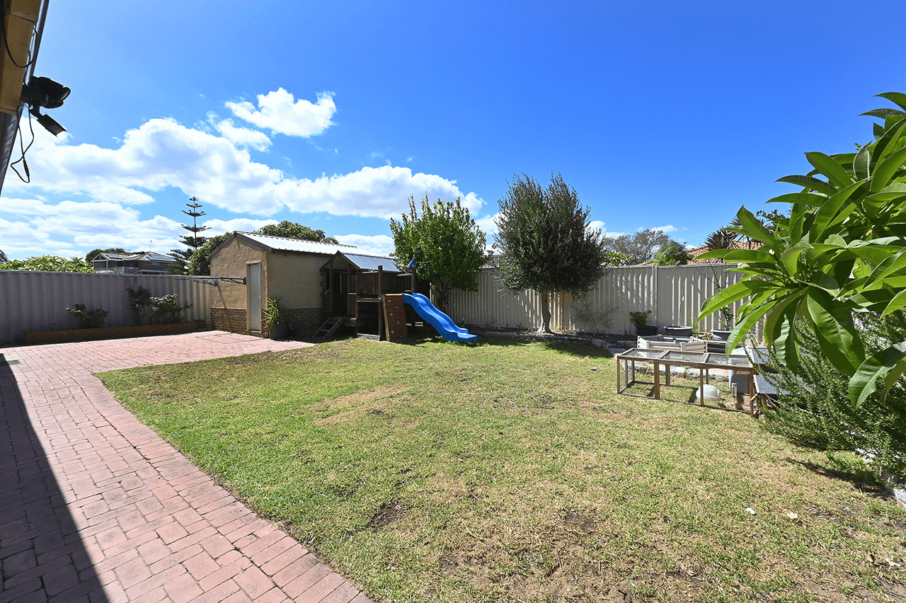 3 Dutton Close, Merriwa, WA 6030