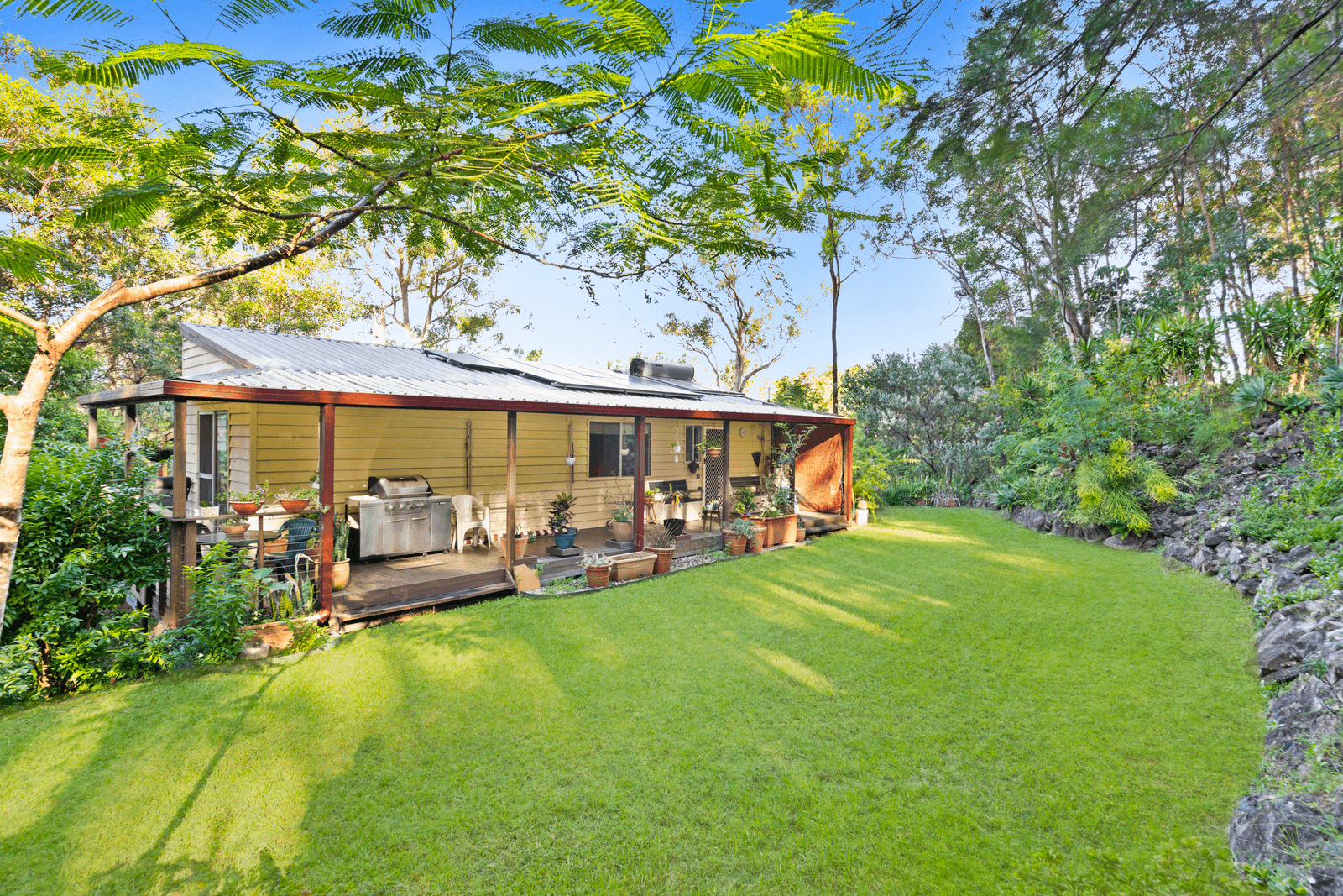 4 Stirling Court, BONOGIN, QLD 4213