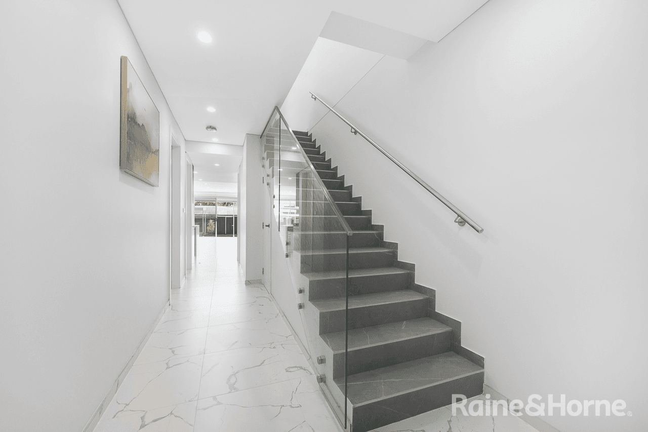 50A FARRELL RD, BASS HILL, NSW 2197