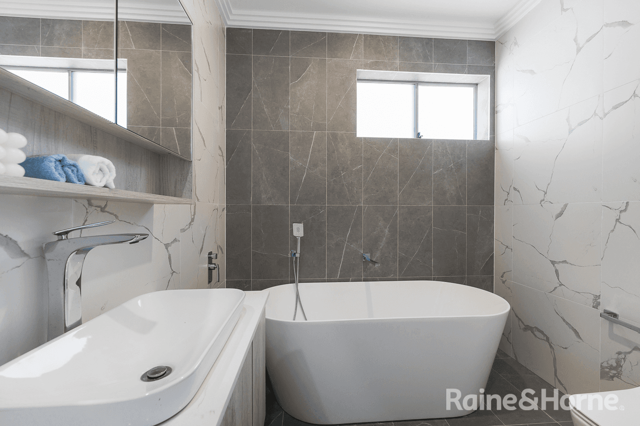 50A FARRELL RD, BASS HILL, NSW 2197
