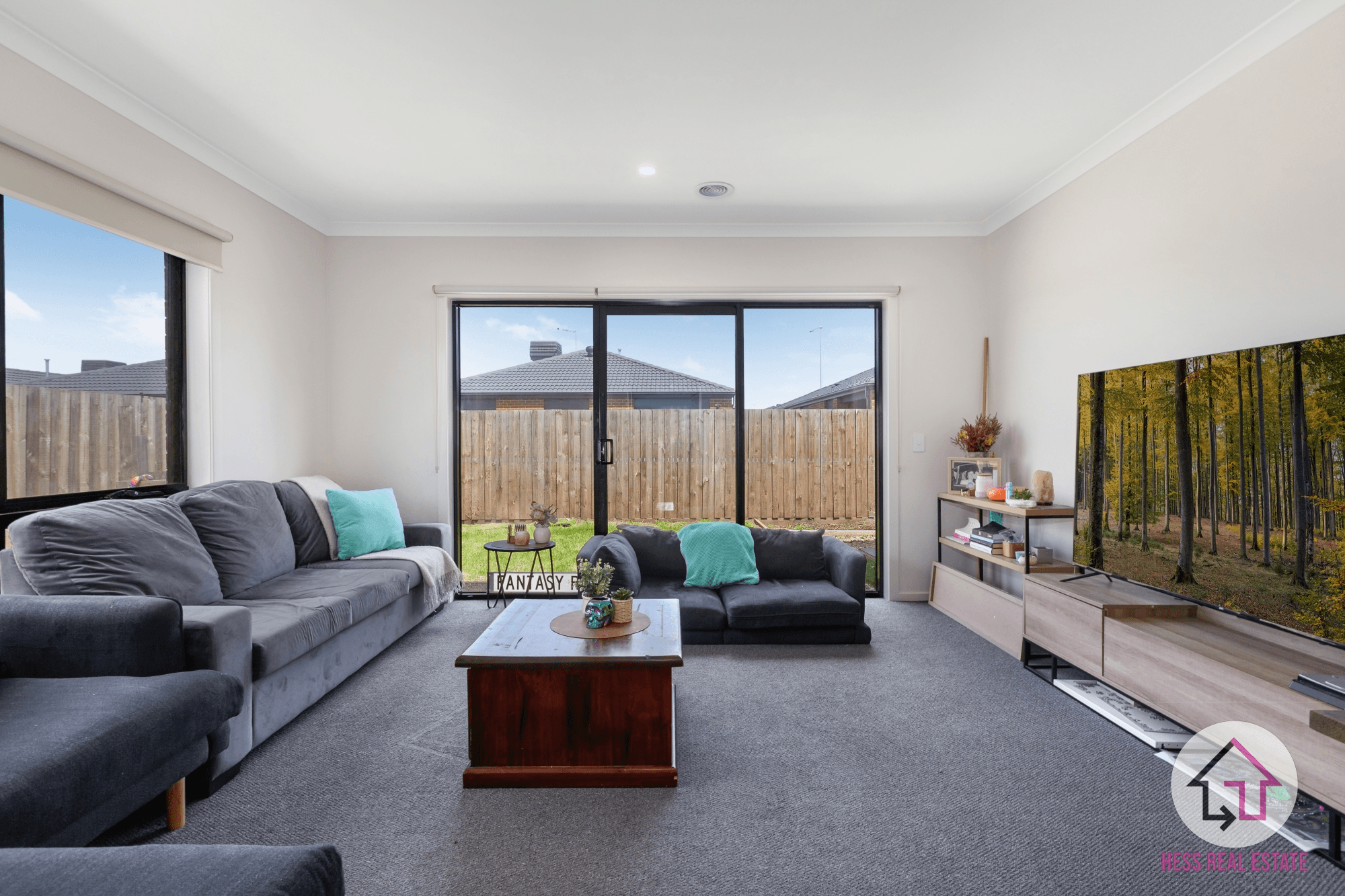 24 Ivanhoe Road, WALLAN, VIC 3756