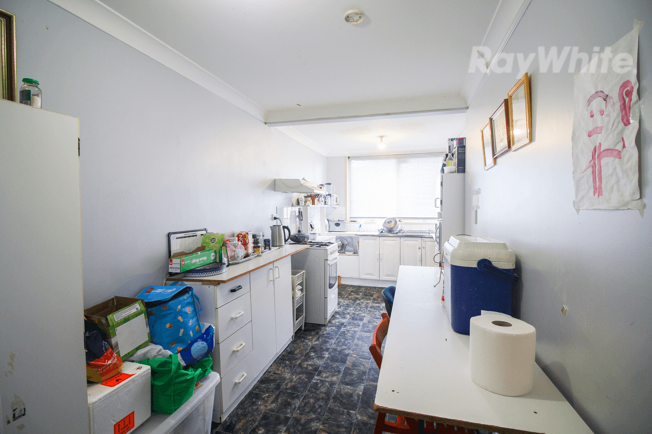 10 North Station Road, NORTH BOOVAL, QLD 4304