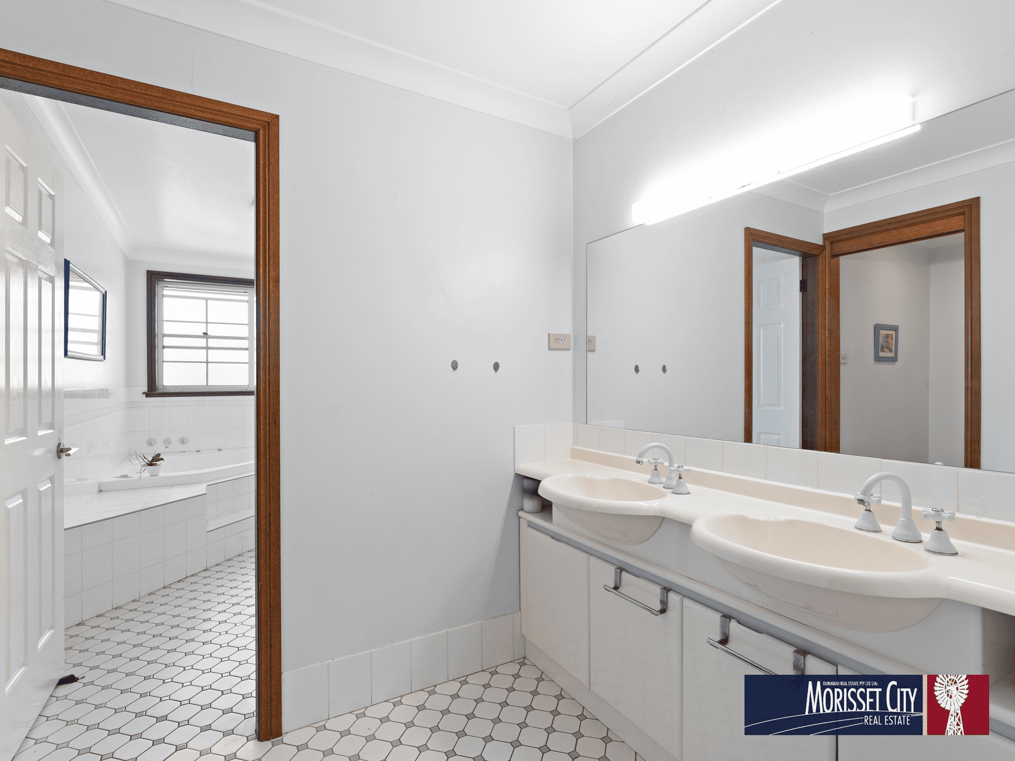 22 Maitland Avenue, SUNSHINE, NSW 2264