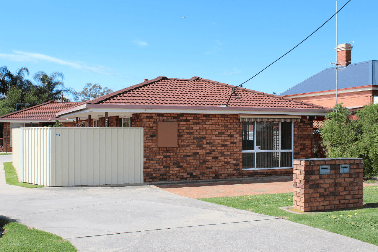 1/742 East Street, EAST ALBURY, NSW 2640