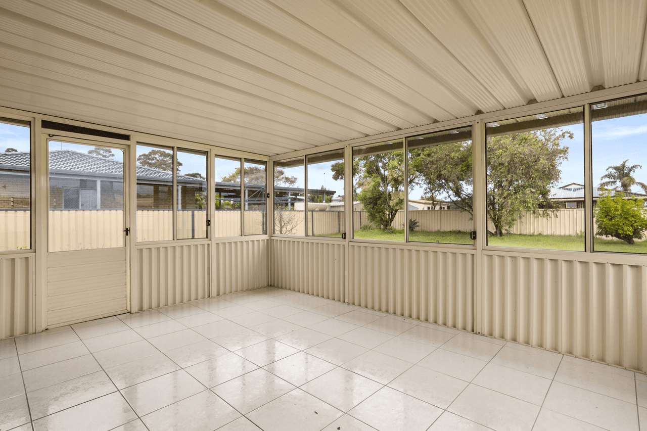 23 Hickory Crescent, TAREE, NSW 2430