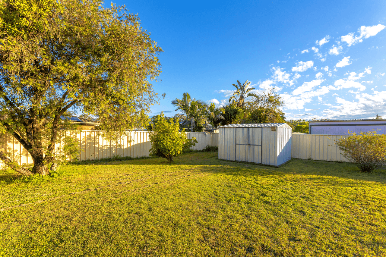 23 Hickory Crescent, TAREE, NSW 2430