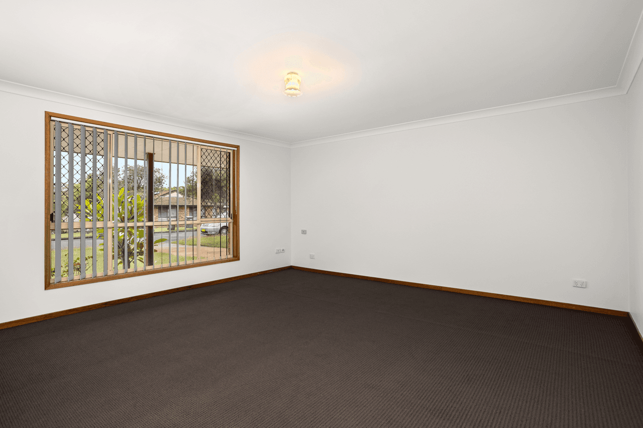 23 Hickory Crescent, TAREE, NSW 2430