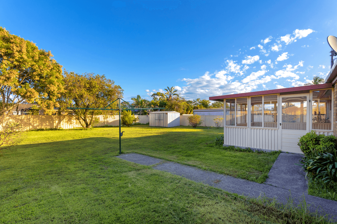 23 Hickory Crescent, TAREE, NSW 2430