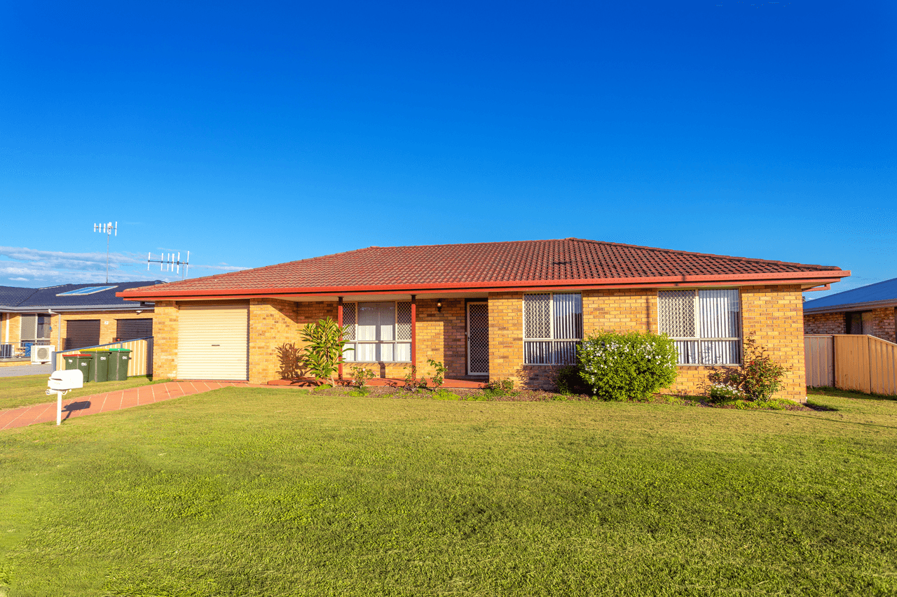 23 Hickory Crescent, TAREE, NSW 2430