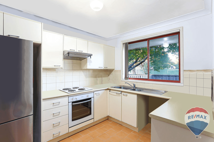 4/4 DERBY STREET, KINGSWOOD, NSW 2747