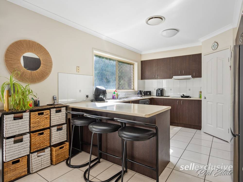 221 Endeavour Drive, Banksia Beach, QLD 4507