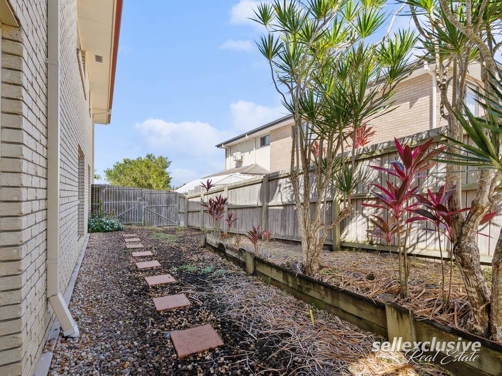221 Endeavour Drive, Banksia Beach, QLD 4507