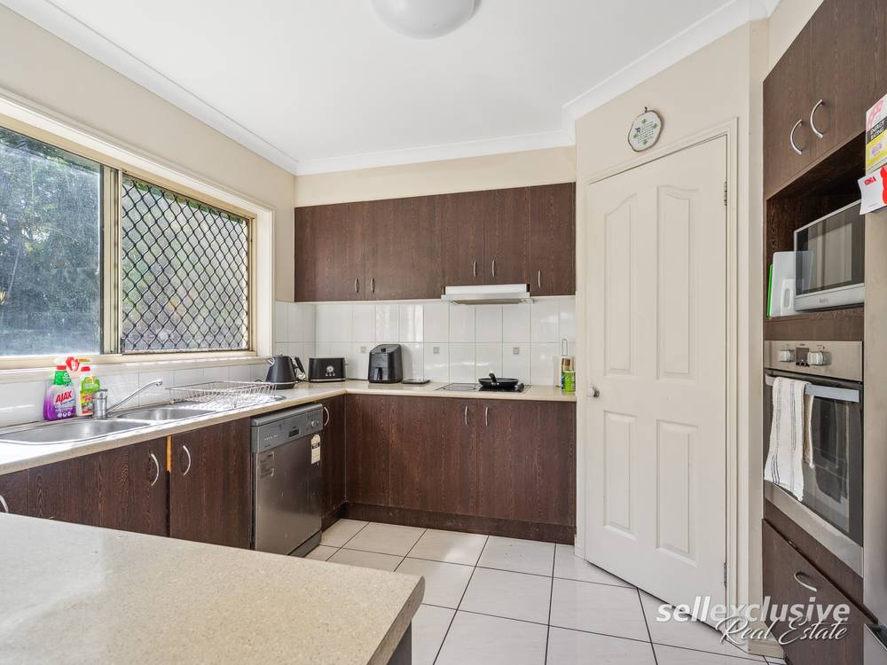 221 Endeavour Drive, Banksia Beach, QLD 4507