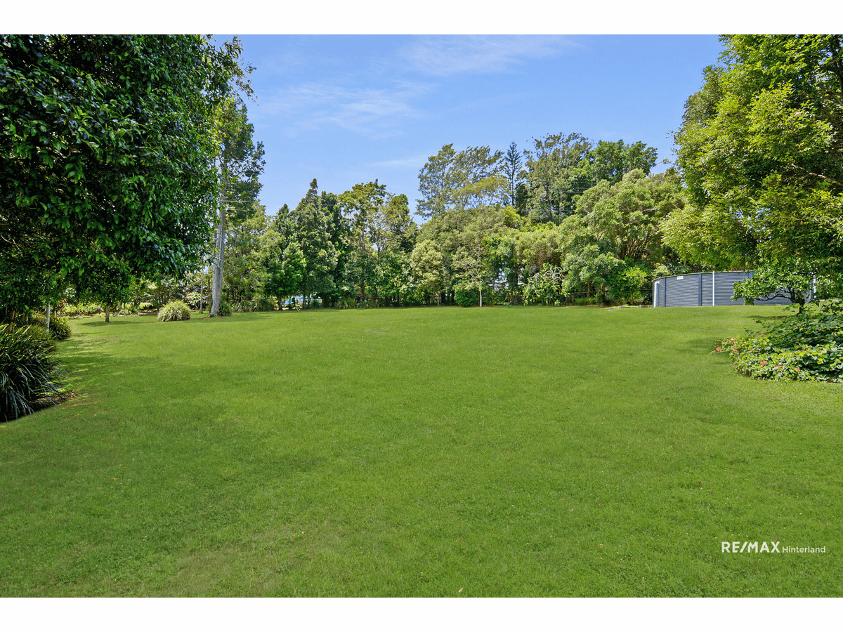 5 Avocado Lane, Maleny, QLD 4552