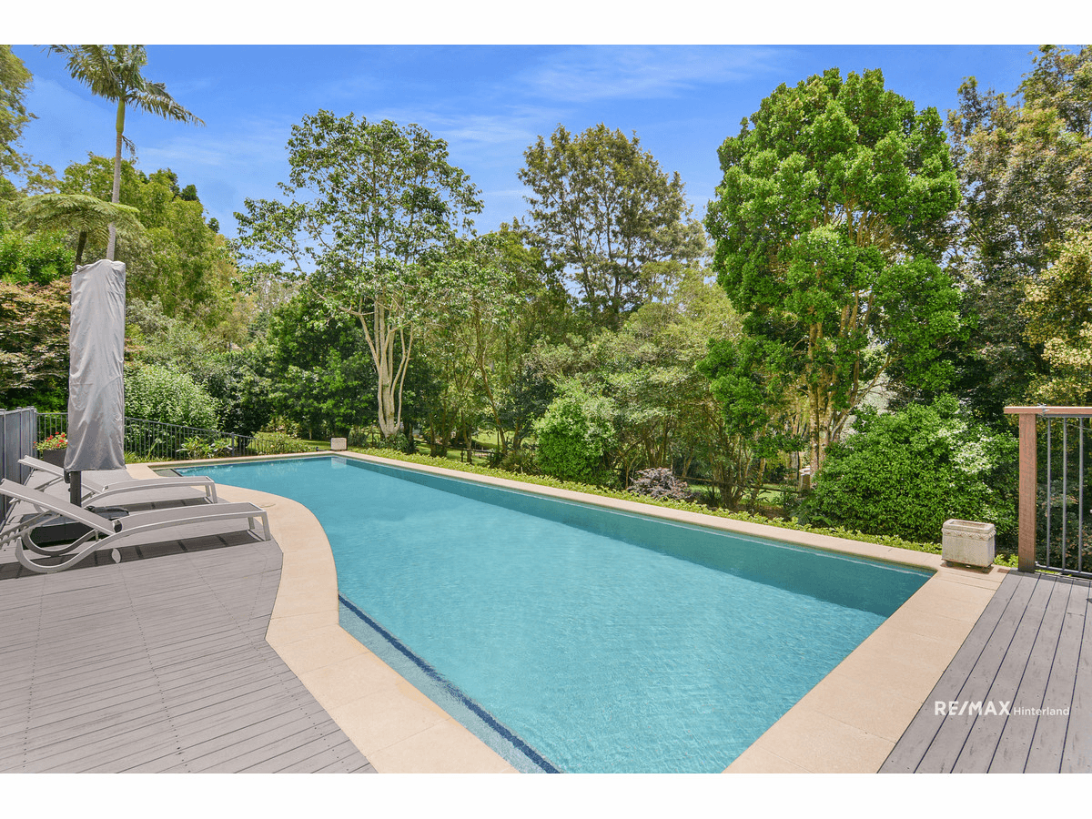 5 Avocado Lane, Maleny, QLD 4552