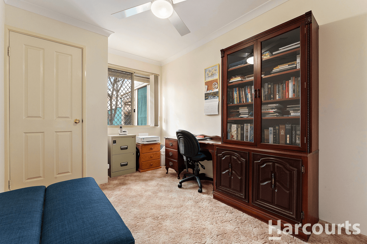 1/3 Fuchsia Place, HALLS HEAD, WA 6210