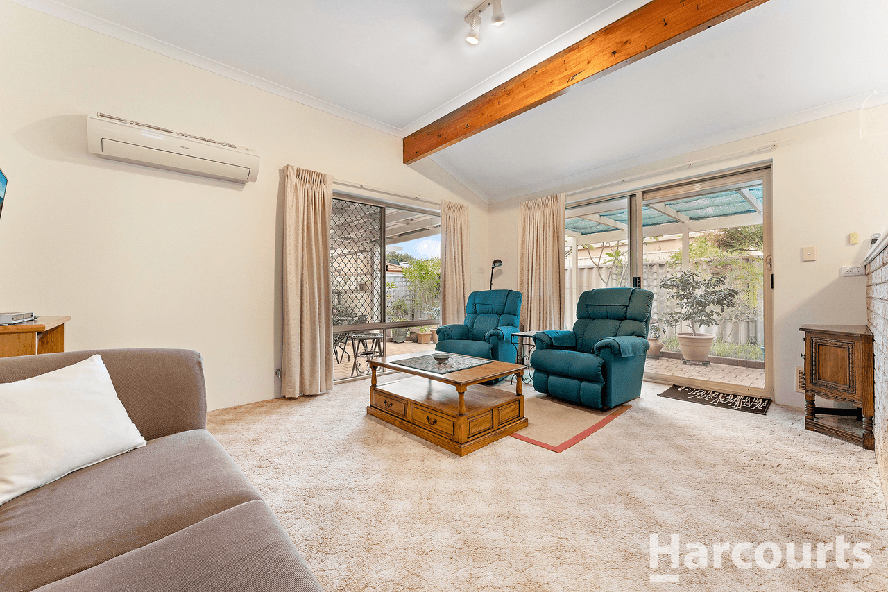 1/3 Fuchsia Place, HALLS HEAD, WA 6210