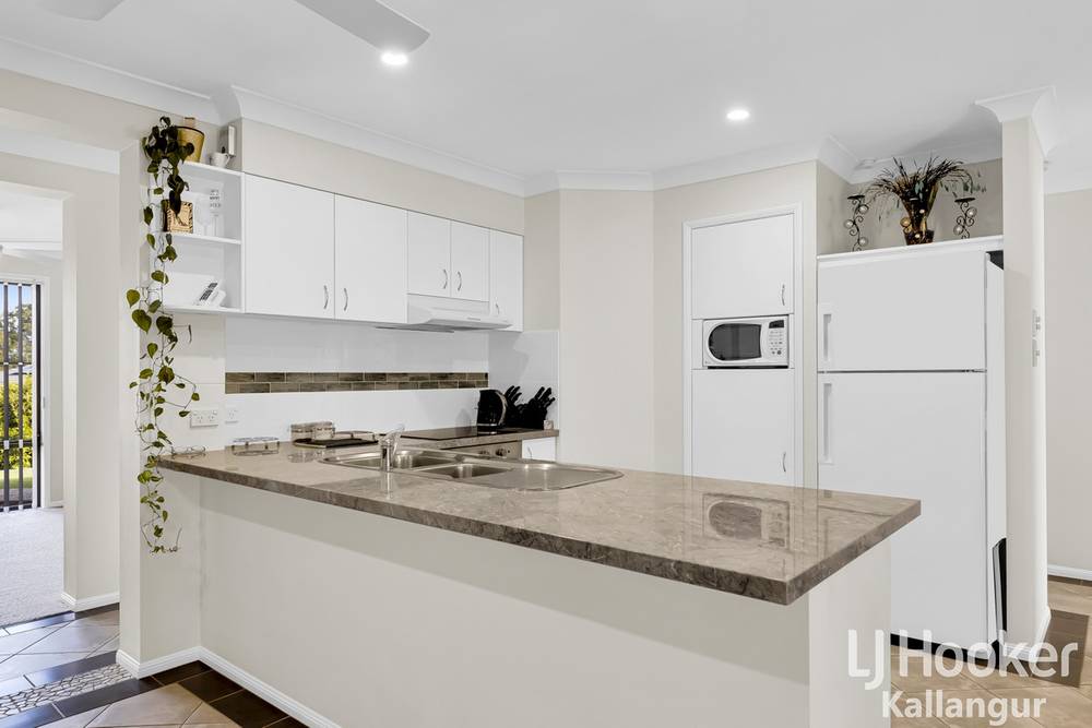 6 Jezebel Place, KALLANGUR, QLD 4503