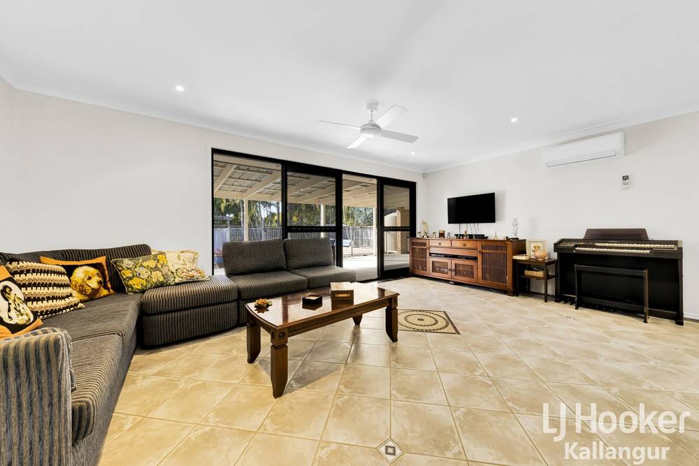 6 Jezebel Place, KALLANGUR, QLD 4503