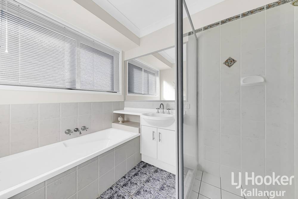 6 Jezebel Place, KALLANGUR, QLD 4503
