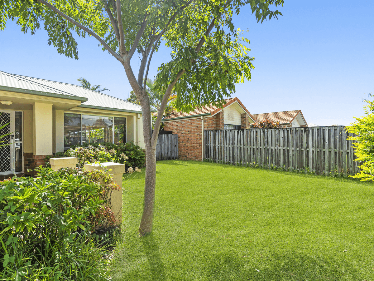 43 Rainbird Close, BURLEIGH WATERS, QLD 4220