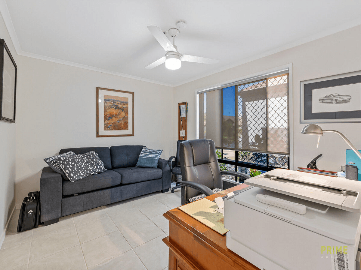 2/2 Barnstaple Street, Torquay, QLD 4655