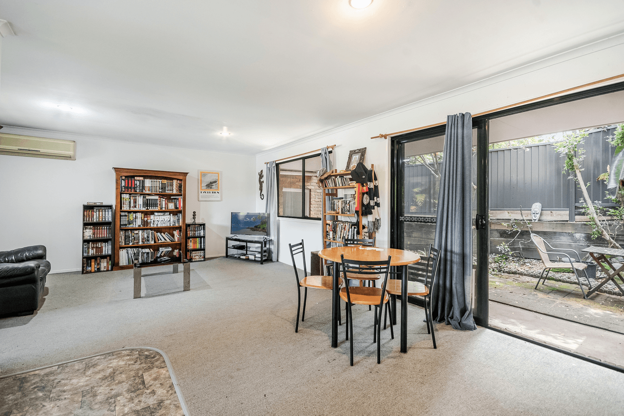 1/10 Corkwood Crescent, SUFFOLK PARK, NSW 2481