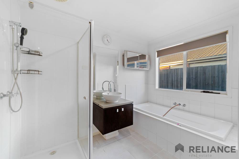 48 James Cook Drive, Truganina, VIC 3029