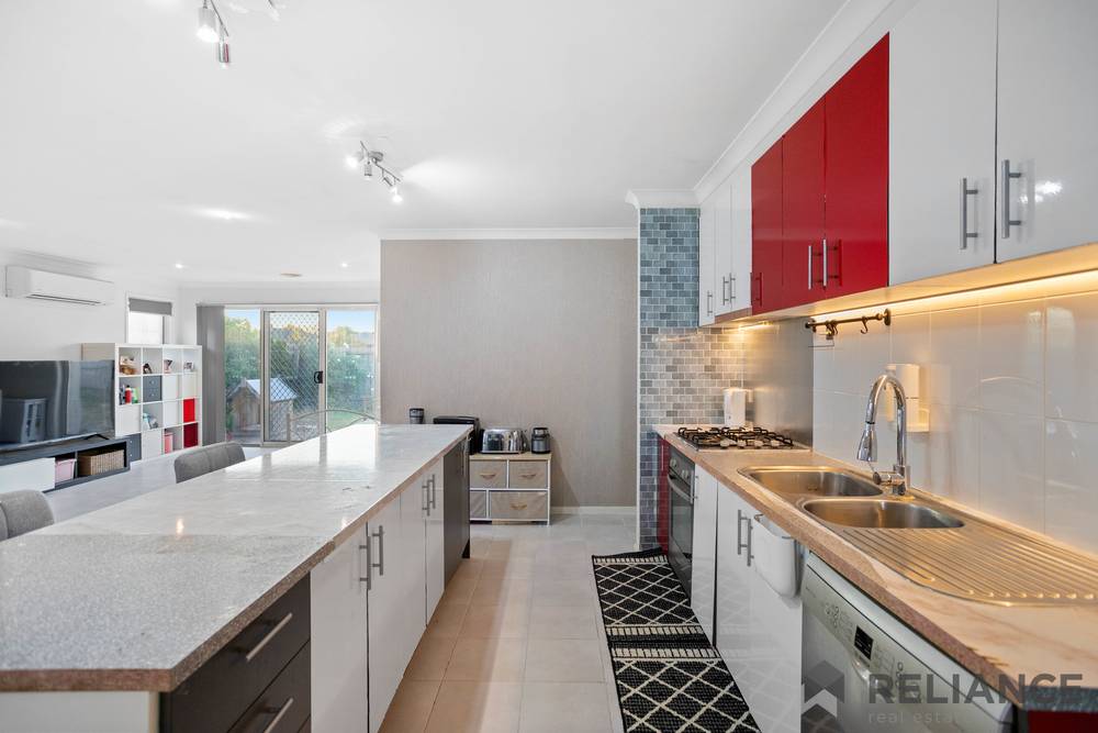 48 James Cook Drive, Truganina, VIC 3029