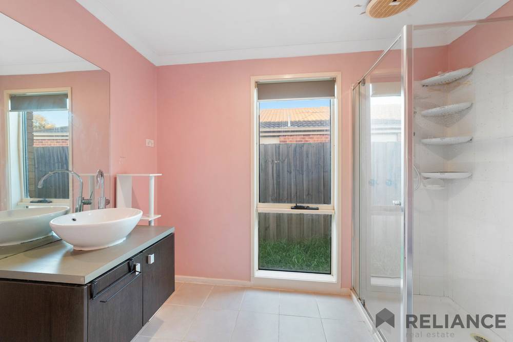 48 James Cook Drive, Truganina, VIC 3029