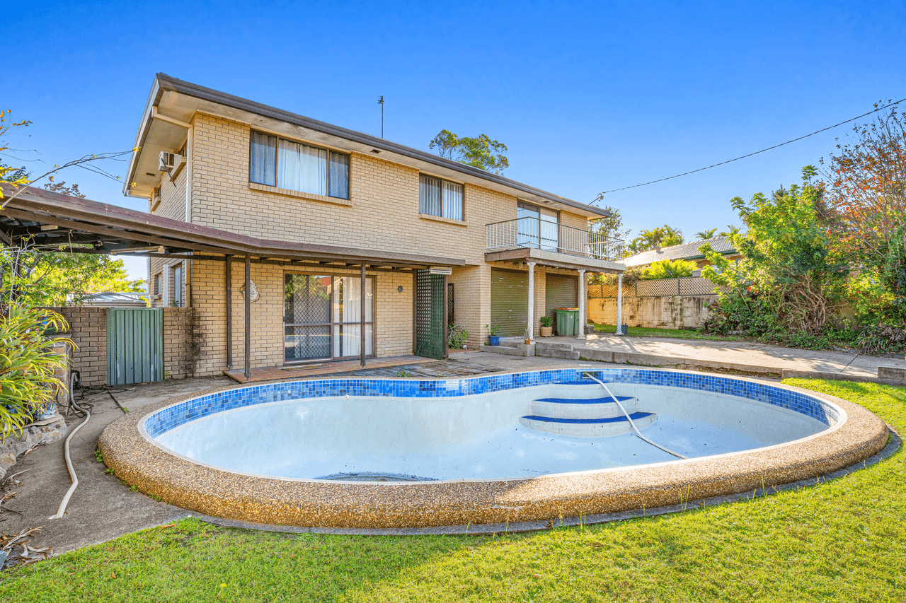 16 Tecoma Street, SOUTHPORT, QLD 4215