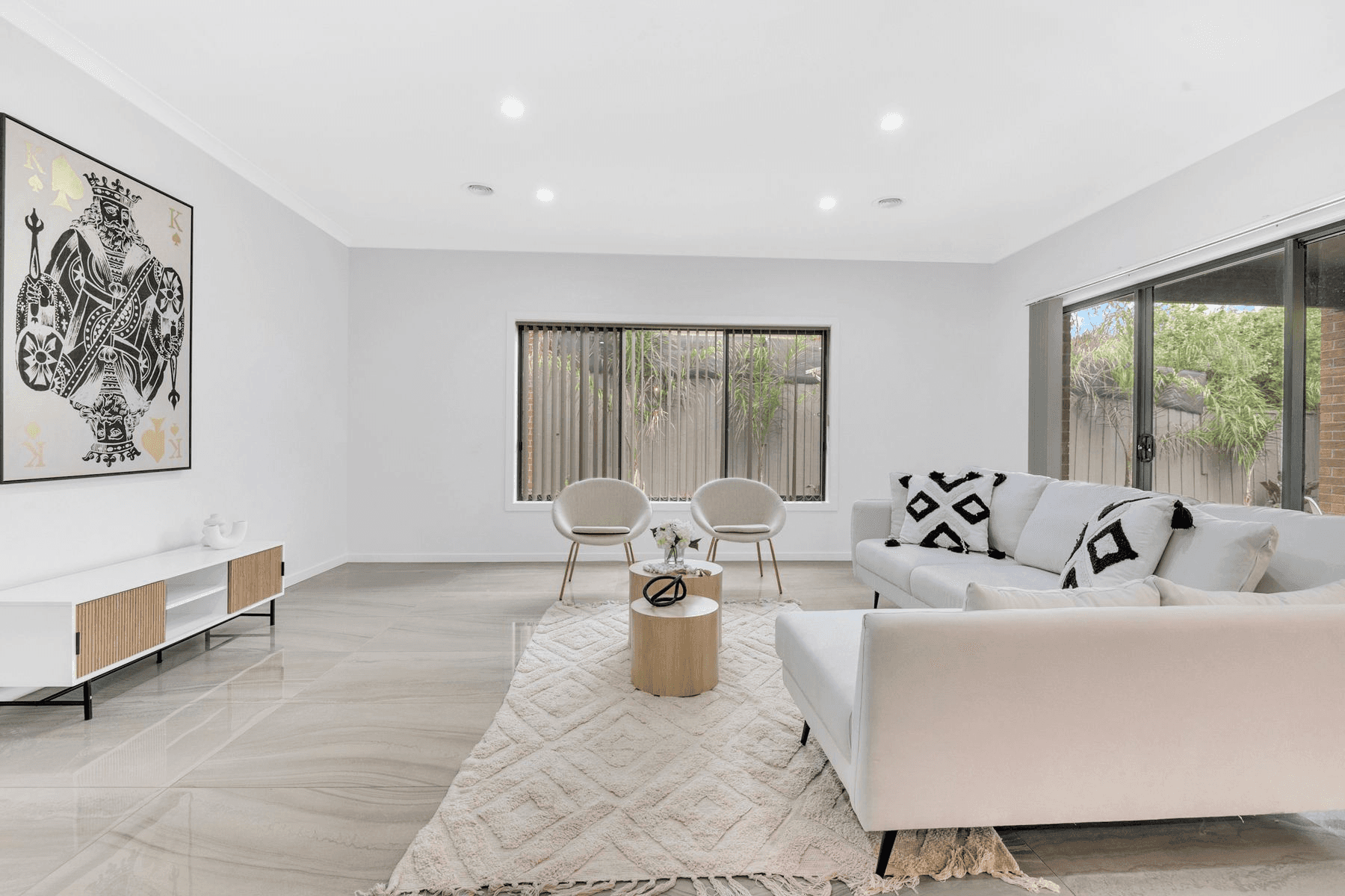 8 Loughton Avenue, EPPING, VIC 3076