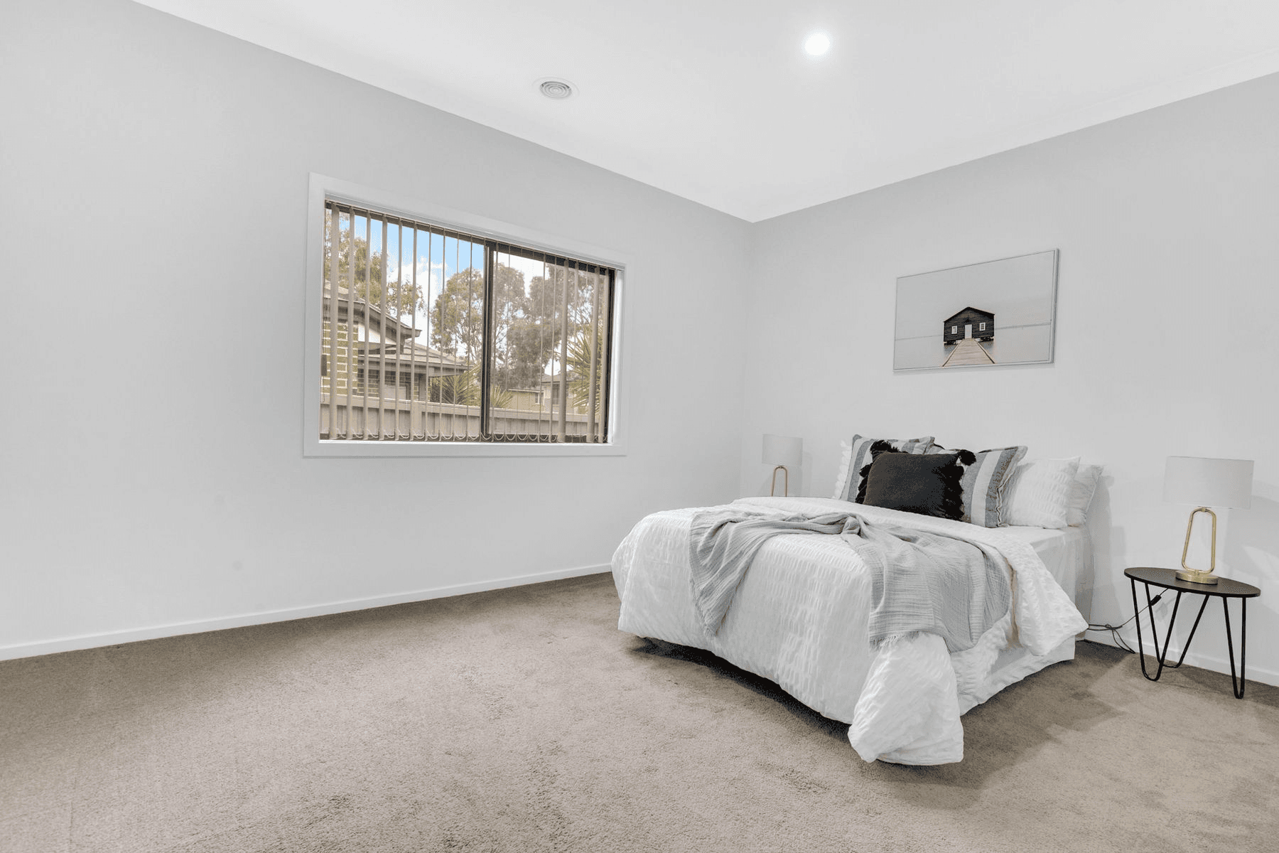 8 Loughton Avenue, EPPING, VIC 3076