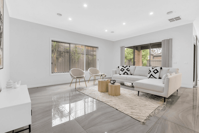 8 Loughton Avenue, EPPING, VIC 3076