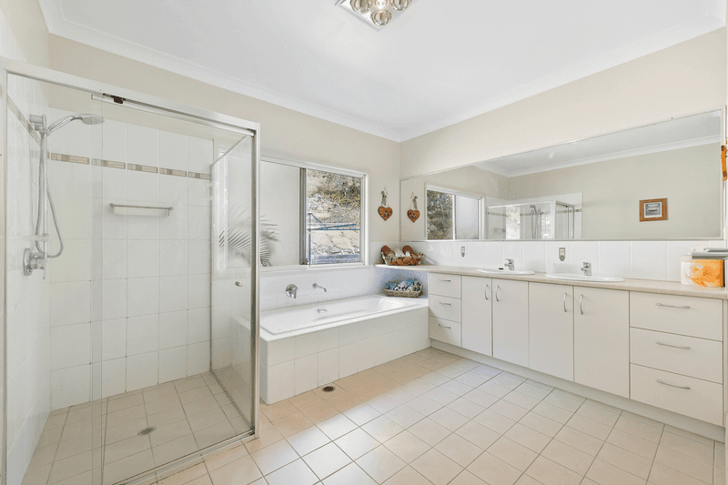 1 Rosemount Close, ROSEMOUNT, QLD 4560