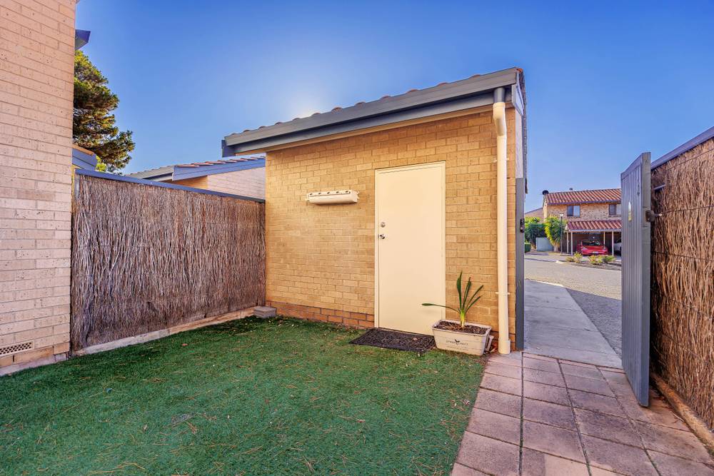 2/131 Brebner Drive, West Lakes, SA 5021