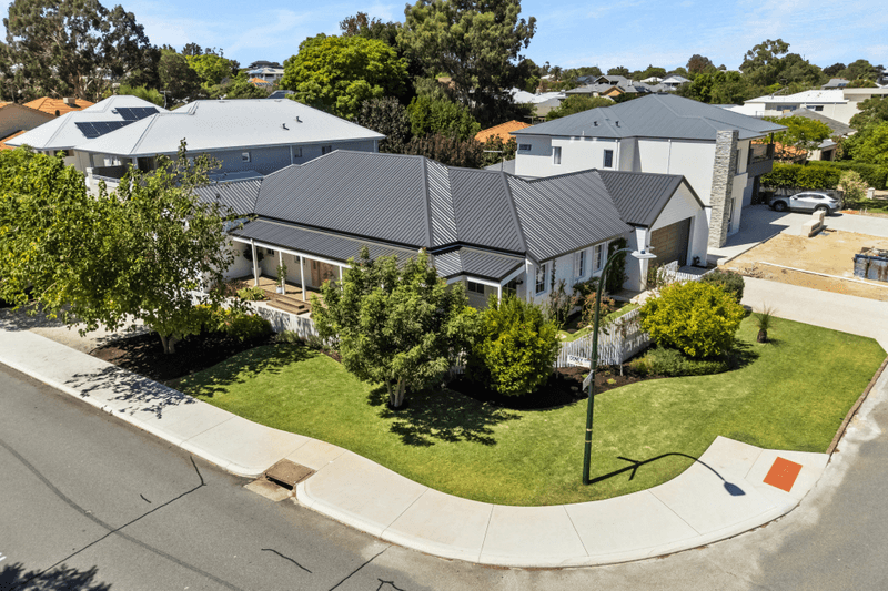 14 Doney Street, Alfred Cove, WA 6154